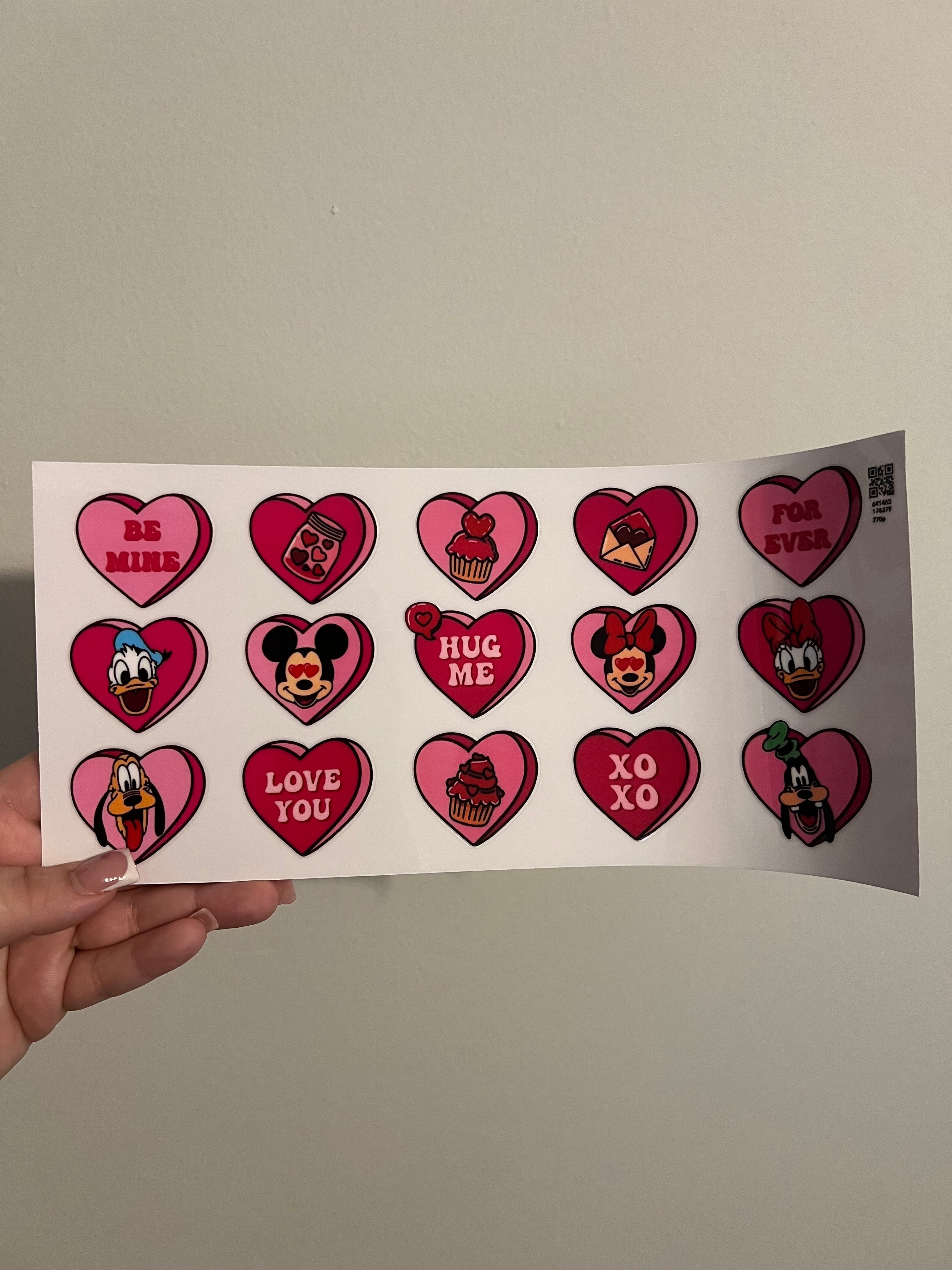 Mickey Mouse Valentines Decal